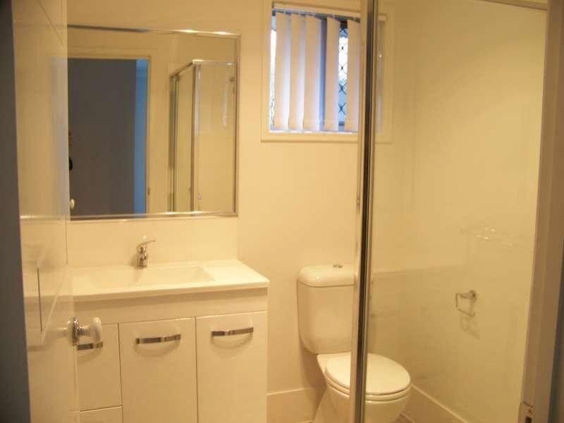 2/5 Mia Court, Morayfield QLD 4506