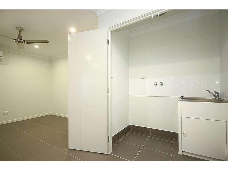 2/27 Montree Circuit, Kallangur QLD 4503