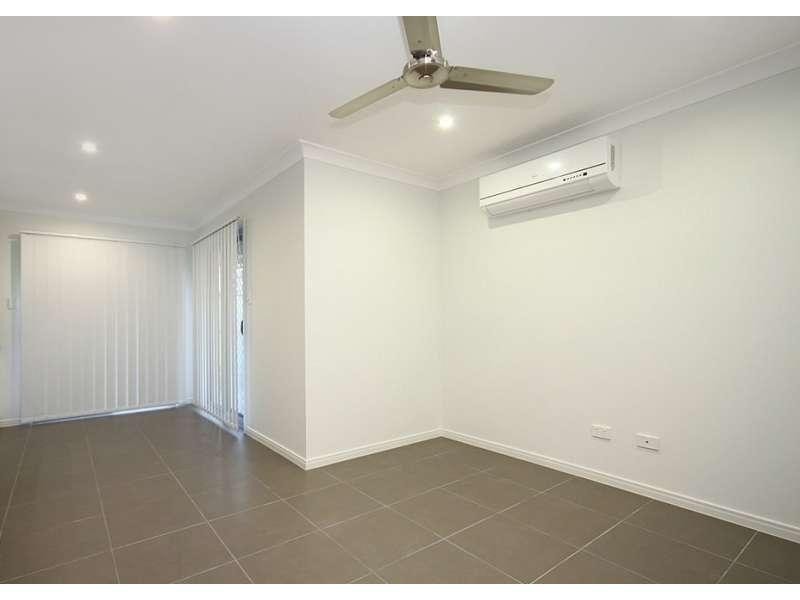 2/27 Montree Circuit, Kallangur QLD 4503