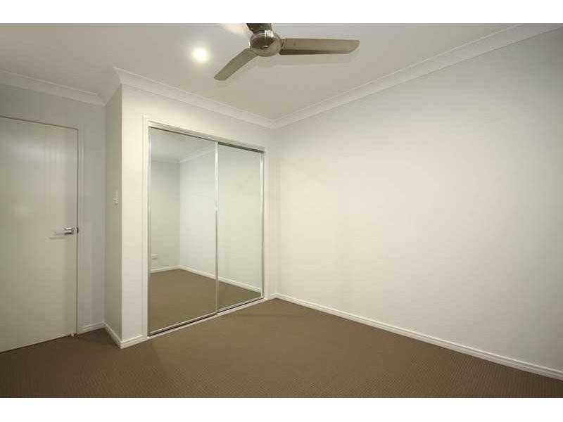 2/27 Montree Circuit, Kallangur QLD 4503