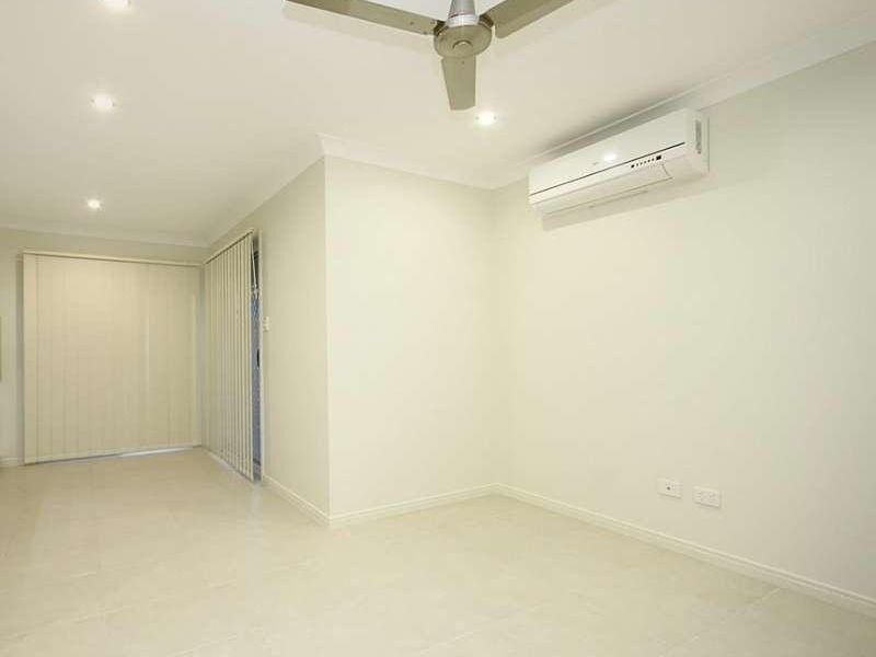 2/25 Montree Circuit, Kallangur QLD 4503