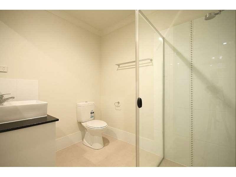 2/25 Montree Circuit, Kallangur QLD 4503