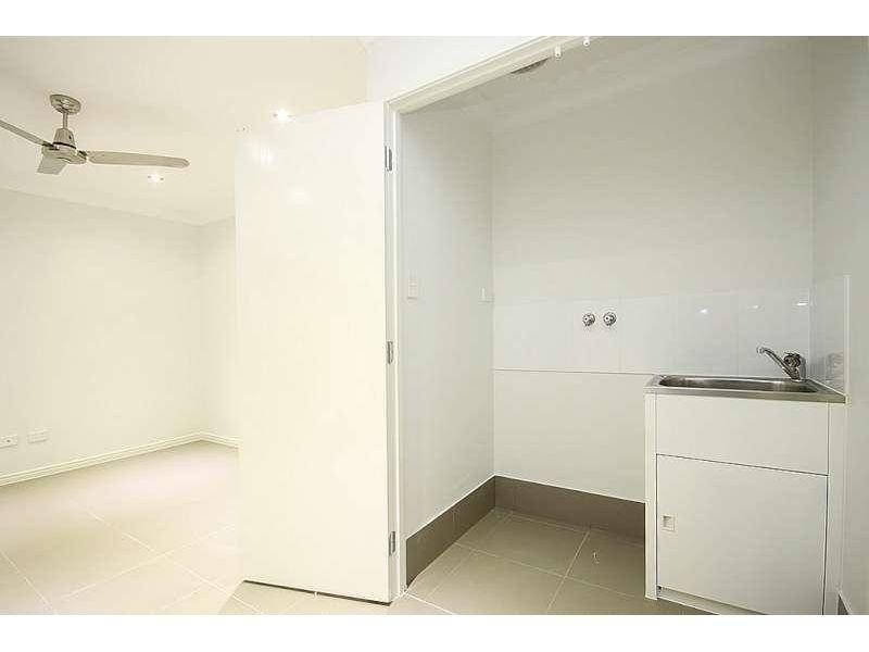 2/19 Montree Circuit, Kallangur QLD 4503