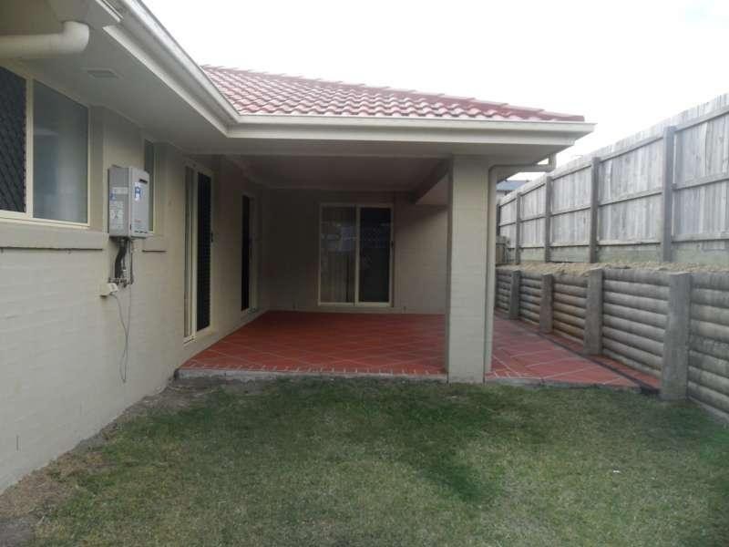 15 Diane Parade, Kallangur QLD 4503