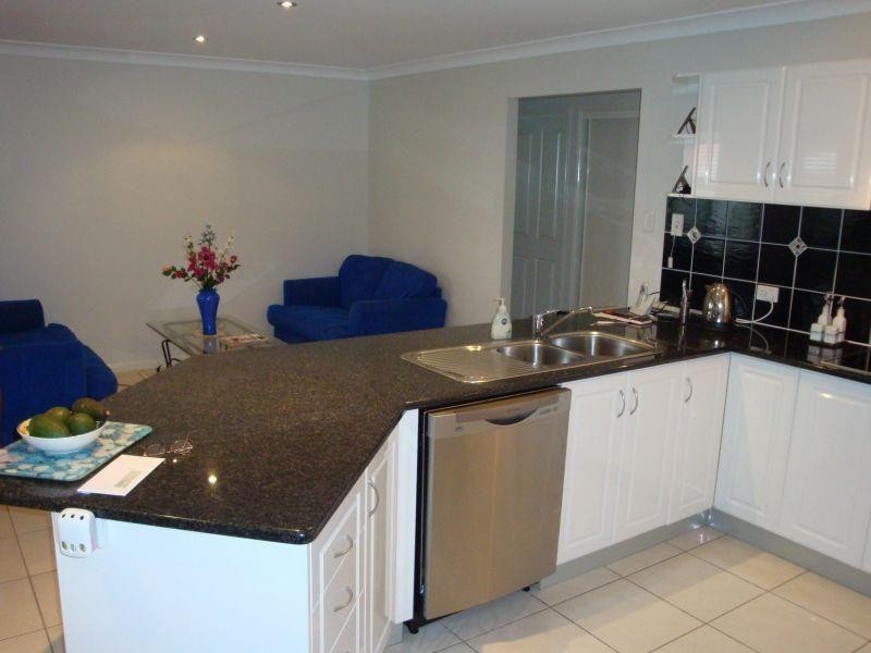 276 Bestmann Road, Sandstone Point QLD 4511