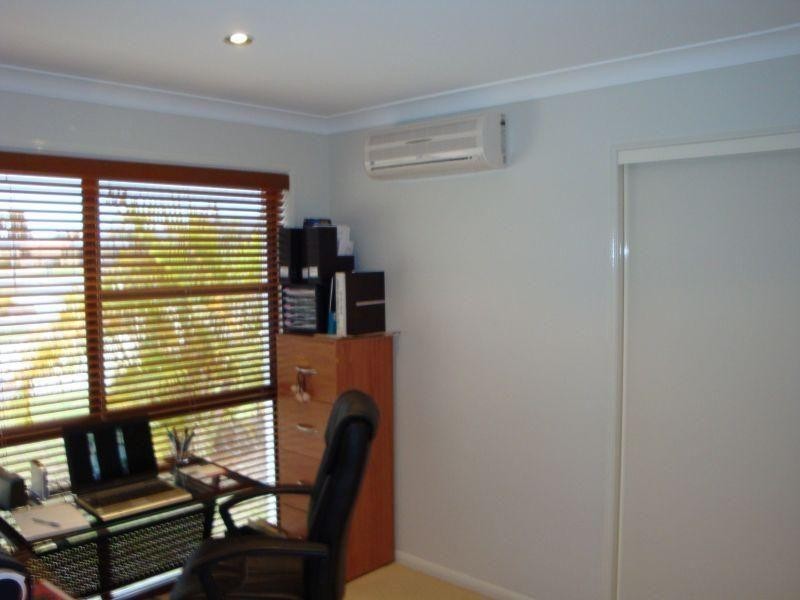 276 Bestmann Road, Sandstone Point QLD 4511