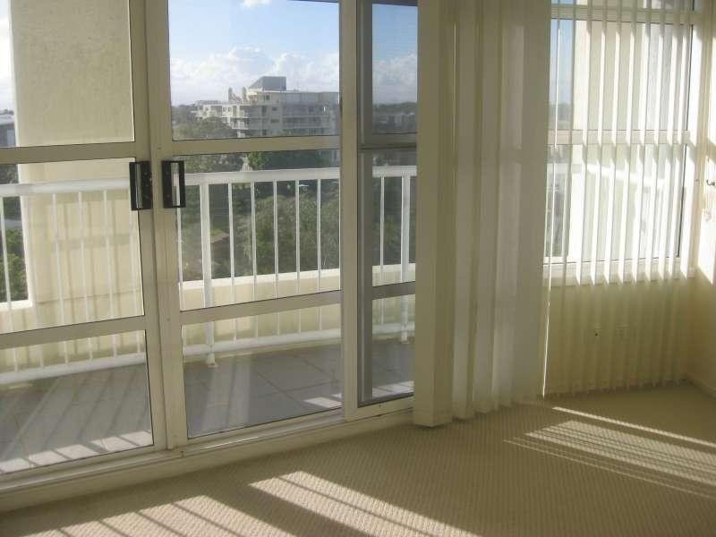 25/77 Marine Parade, Redcliffe QLD 4020