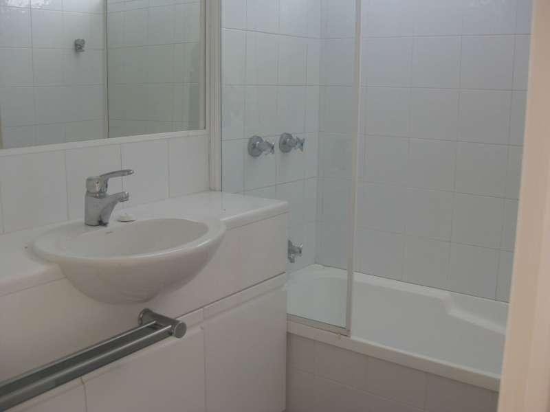 25/77 Marine Parade, Redcliffe QLD 4020