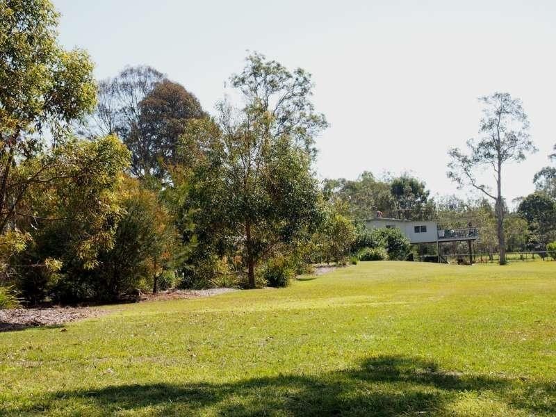 7 Cliff Street, Kallangur QLD 4503