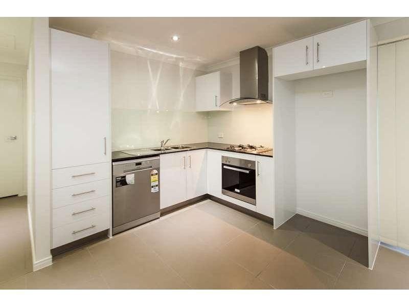 2/11 Applewood Court, Kallangur QLD 4503