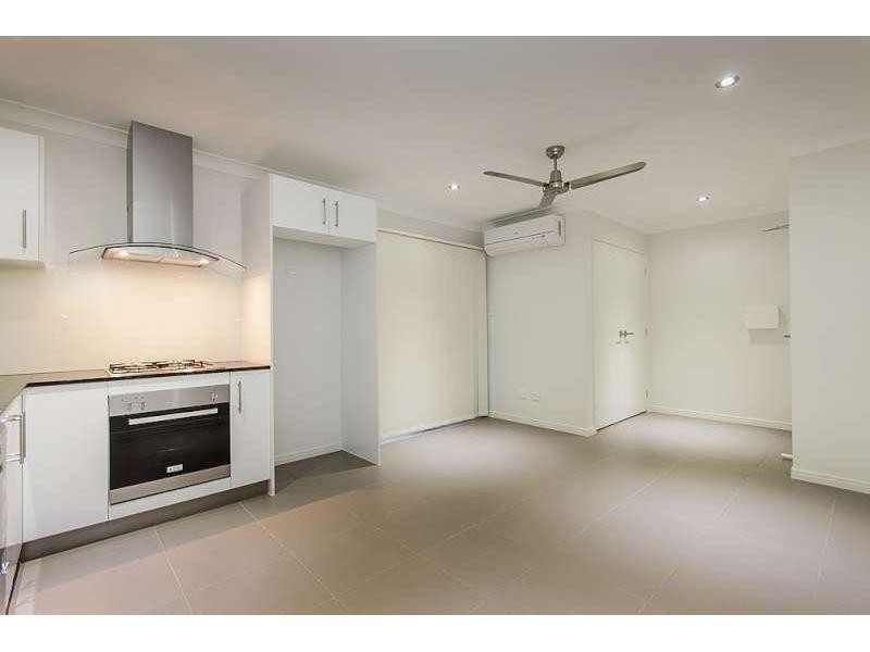 2/11 Applewood Court, Kallangur QLD 4503