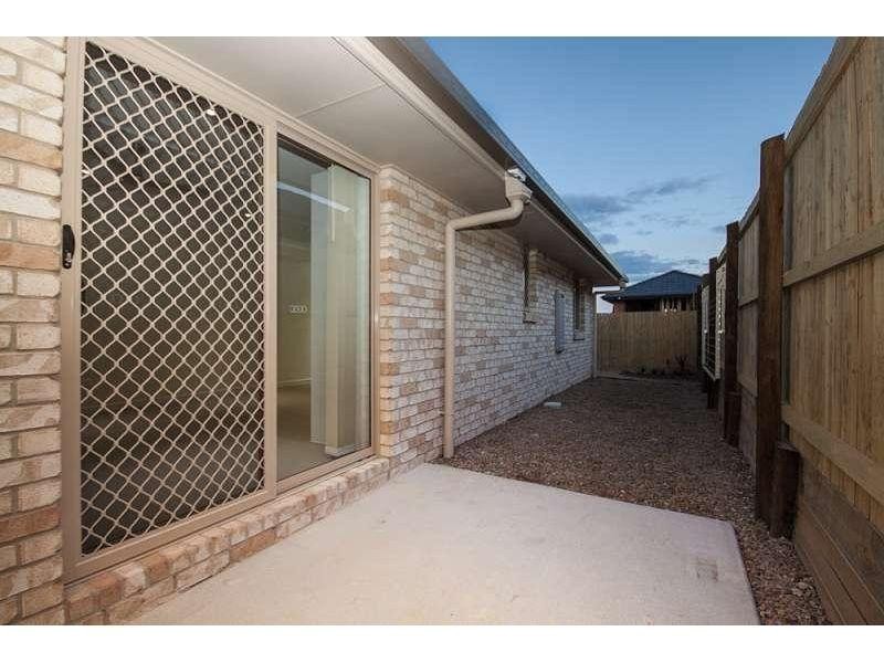 2/11 Applewood Court, Kallangur QLD 4503
