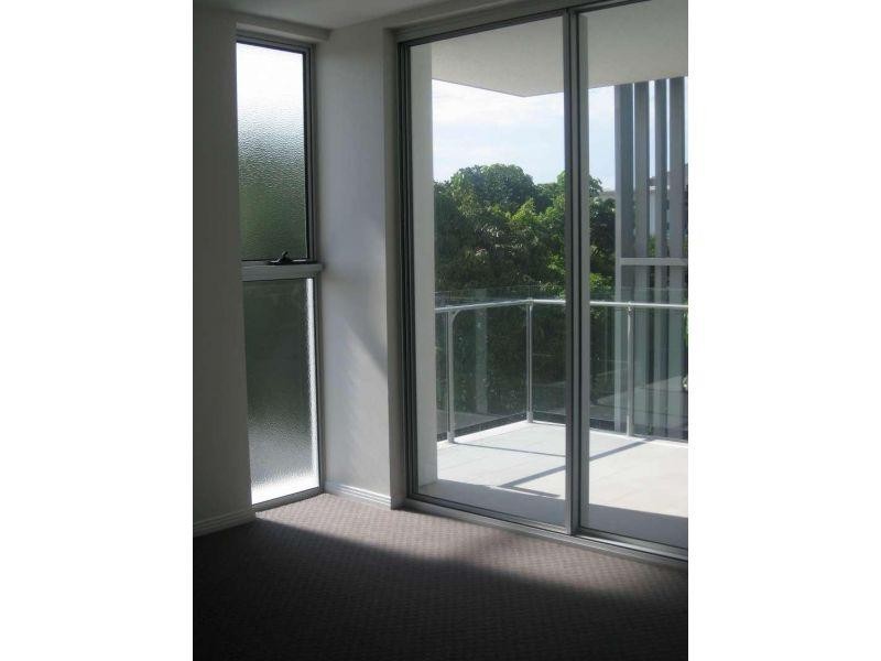 8/75 Sutton Street, Redcliffe QLD 4020