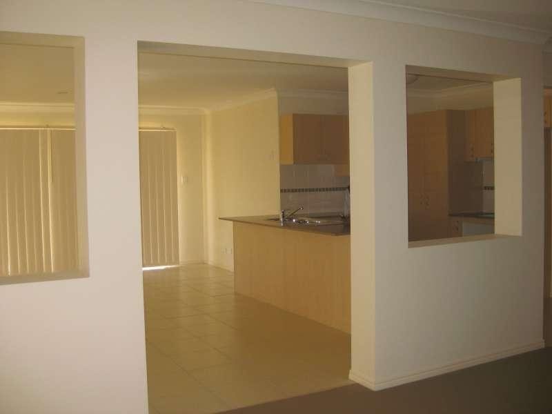 8 Dear Place, Bellmere QLD 4510