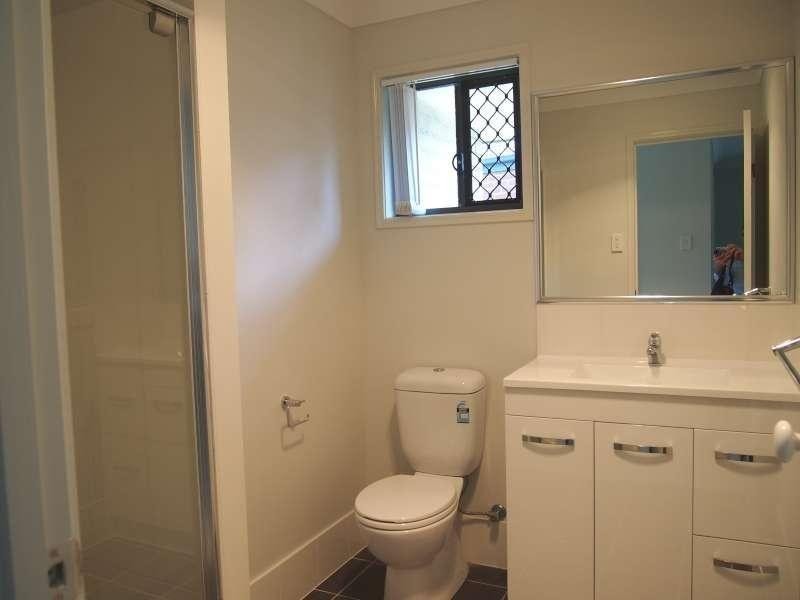 2/32 Almond Way, Bellmere QLD 4510