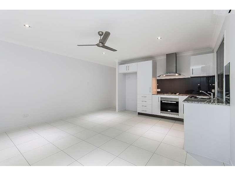 1/7 Applewood Court, Kallangur QLD 4503