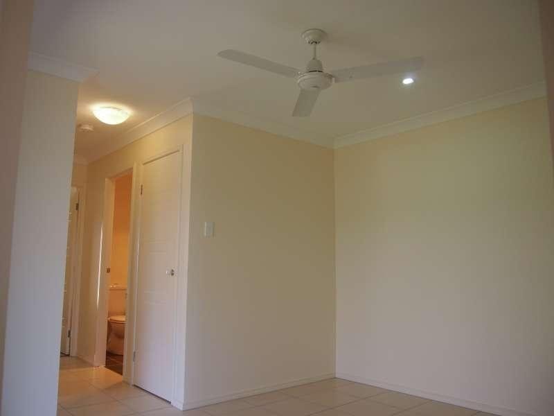 1/9 Kamala Street, Morayfield QLD 4506