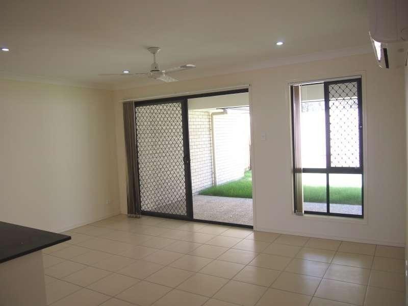 2/9 Kamala Street, Morayfield QLD 4506