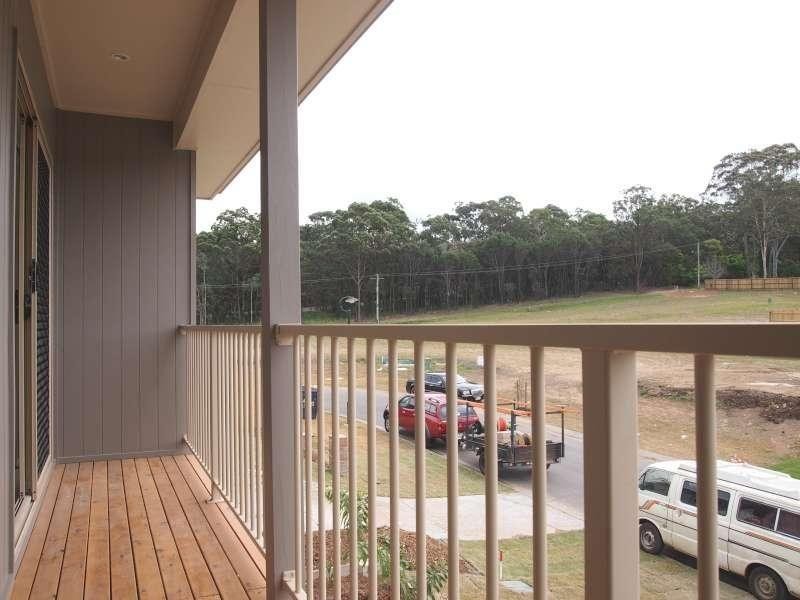 2/14 Montree Circuit, Kallangur QLD 4503