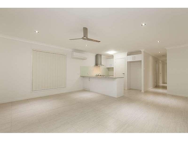 1/16 Braxlaw Crescent, Dakabin QLD 4503