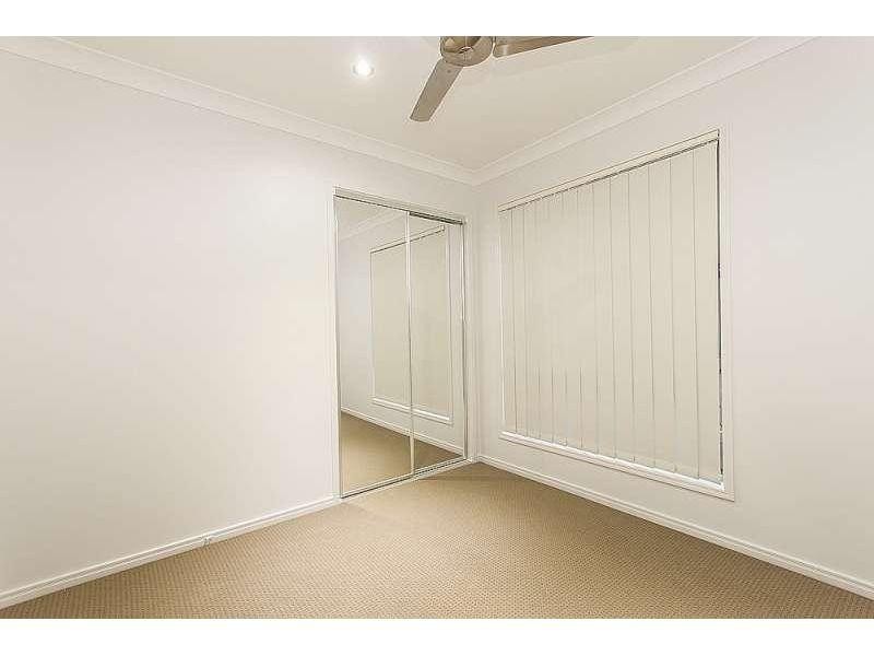 1/16 Braxlaw Crescent, Dakabin QLD 4503
