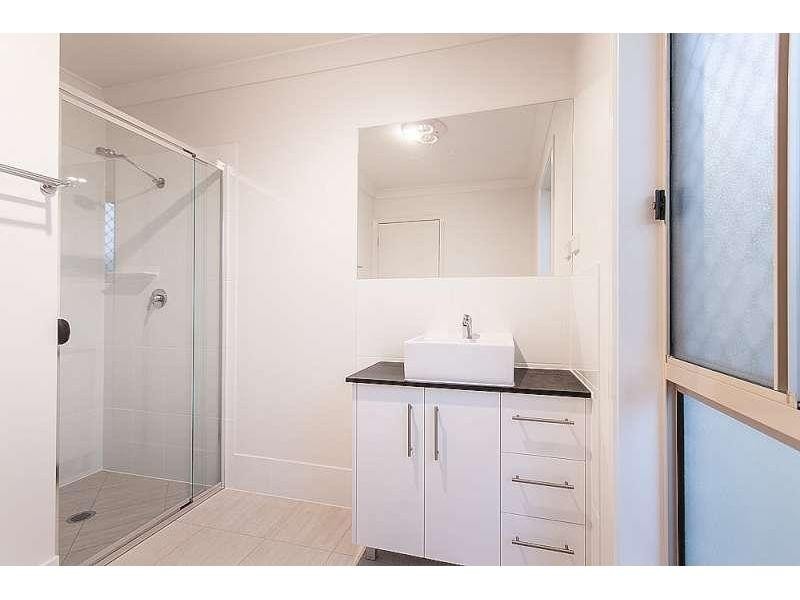 1/16 Braxlaw Crescent, Dakabin QLD 4503