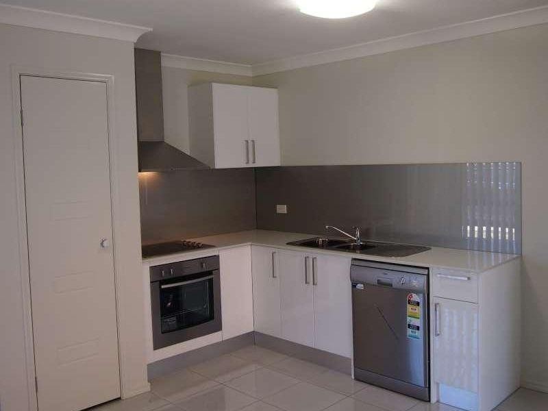 2/108 Graham Road, Morayfield QLD 4506