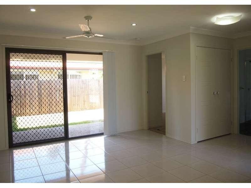 2/108 Graham Road, Morayfield QLD 4506