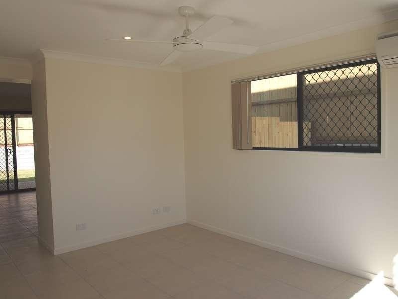1/22 Montree Circuit, Kallangur QLD 4503