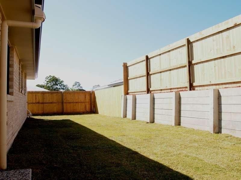 1/22 Montree Circuit, Kallangur QLD 4503