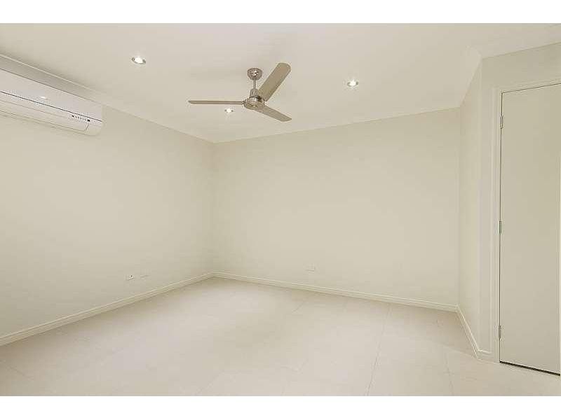 2/17 Montree Circuit, Kallangur QLD 4503