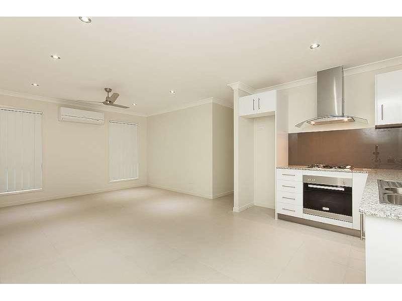 1/17 Montree Circuit, Kallangur QLD 4503