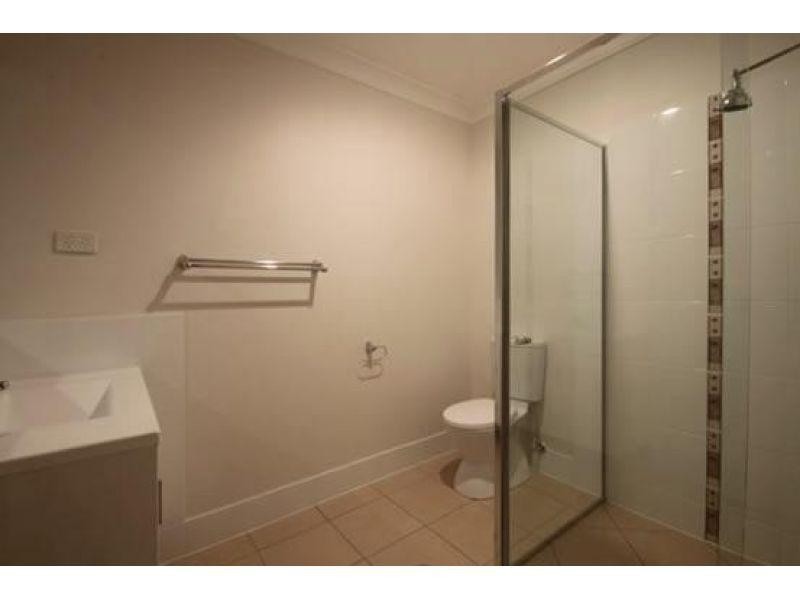 2/6 Adam Court, Kallangur QLD 4503