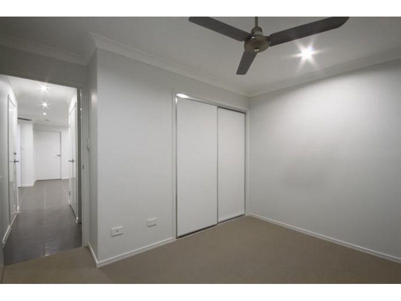 2/9 Midgley Street, Dakabin QLD 4503