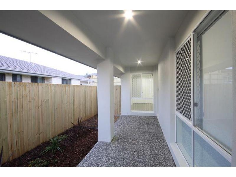 2/9 Midgley Street, Dakabin QLD 4503