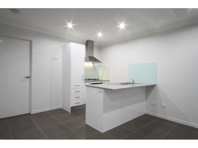 2/9 Midgley Street, Dakabin QLD 4503