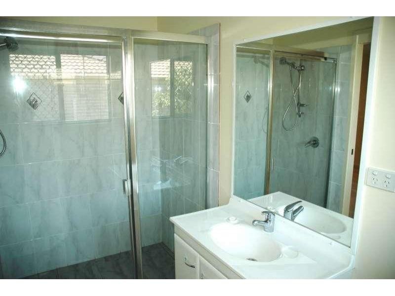 1 Sunbeam Court, Eatons Hill QLD 4037