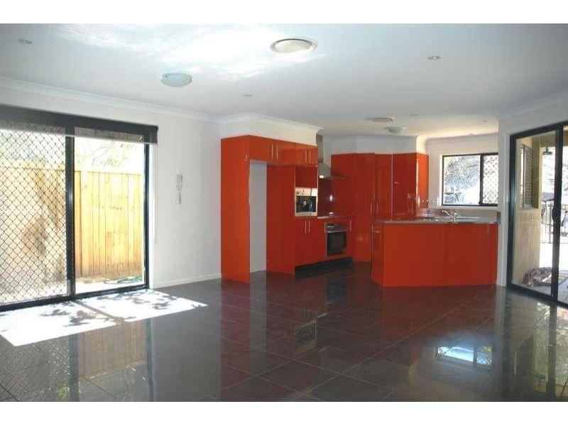 1 Sunbeam Court, Eatons Hill QLD 4037