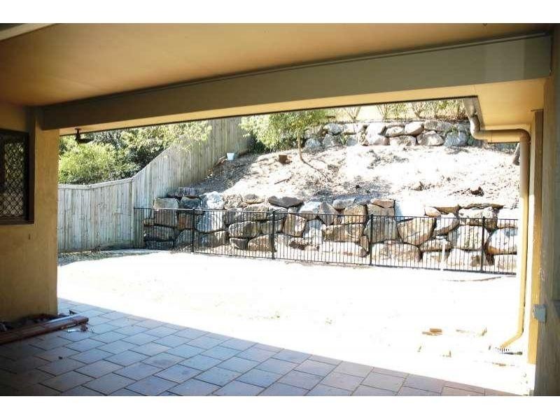 1 Sunbeam Court, Eatons Hill QLD 4037