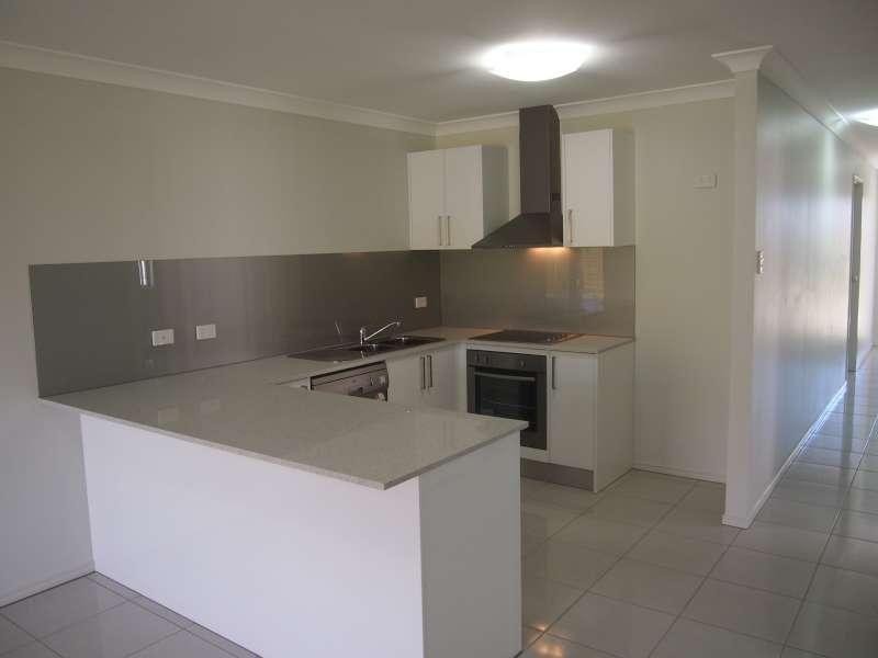 1/16 Lanita Close, Morayfield QLD 4506