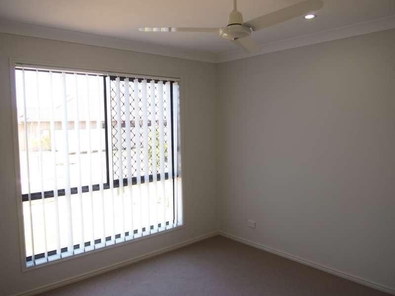 1/16 Lanita Close, Morayfield QLD 4506