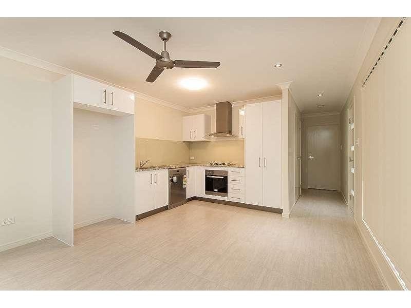 2/14 Braxlaw Crescent, Dakabin QLD 4503