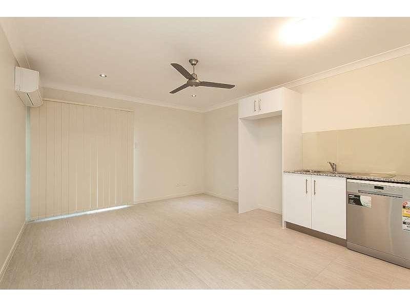 2/14 Braxlaw Crescent, Dakabin QLD 4503