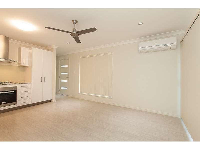 2/14 Braxlaw Crescent, Dakabin QLD 4503
