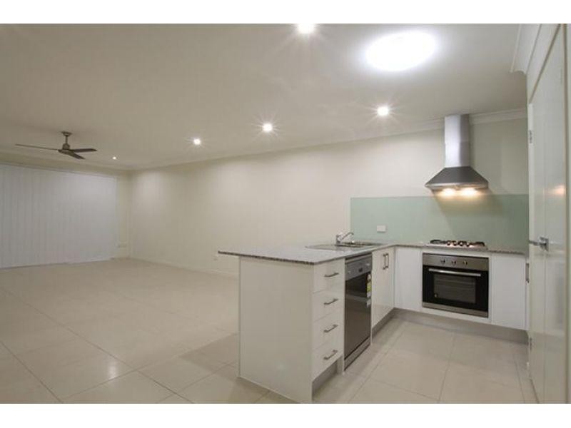 1/3 Apache Street, Dakabin QLD 4503