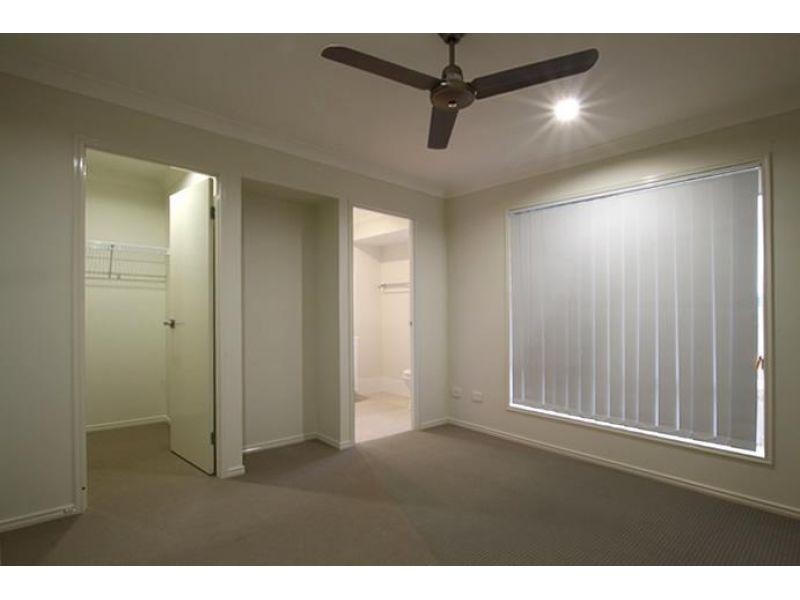 1/3 Apache Street, Dakabin QLD 4503