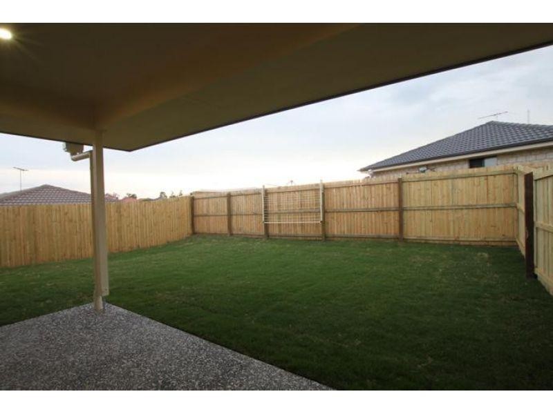 1/3 Apache Street, Dakabin QLD 4503