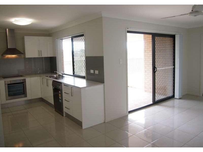 1/2 Retreat Crescent, Narangba QLD 4504