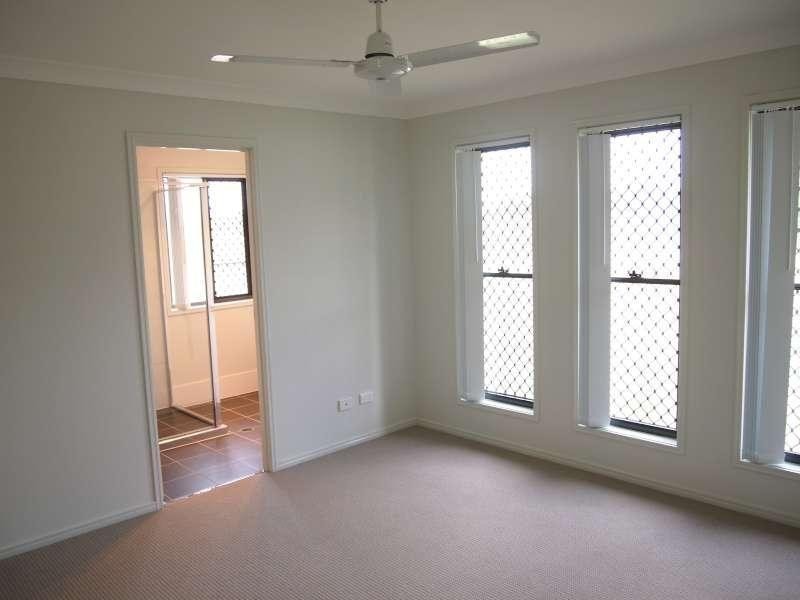 1/2 Retreat Crescent, Narangba QLD 4504