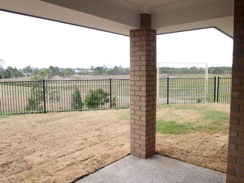 1/2 Retreat Crescent, Narangba QLD 4504